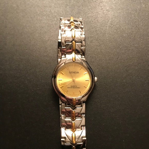 Fossil Accessories - Women’s  quartz watch.